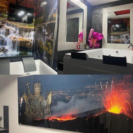 Suite Holiday House Bonaccorso Catania Bagian luar foto