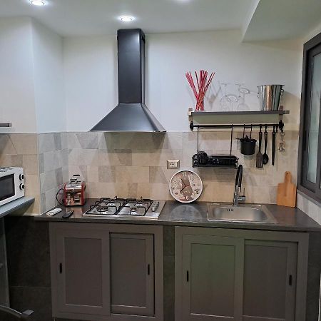 Suite Holiday House Bonaccorso Catania Bagian luar foto