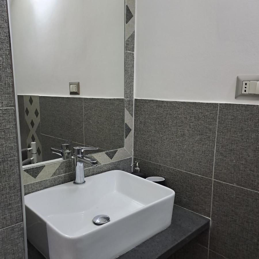 Suite Holiday House Bonaccorso Catania Bagian luar foto