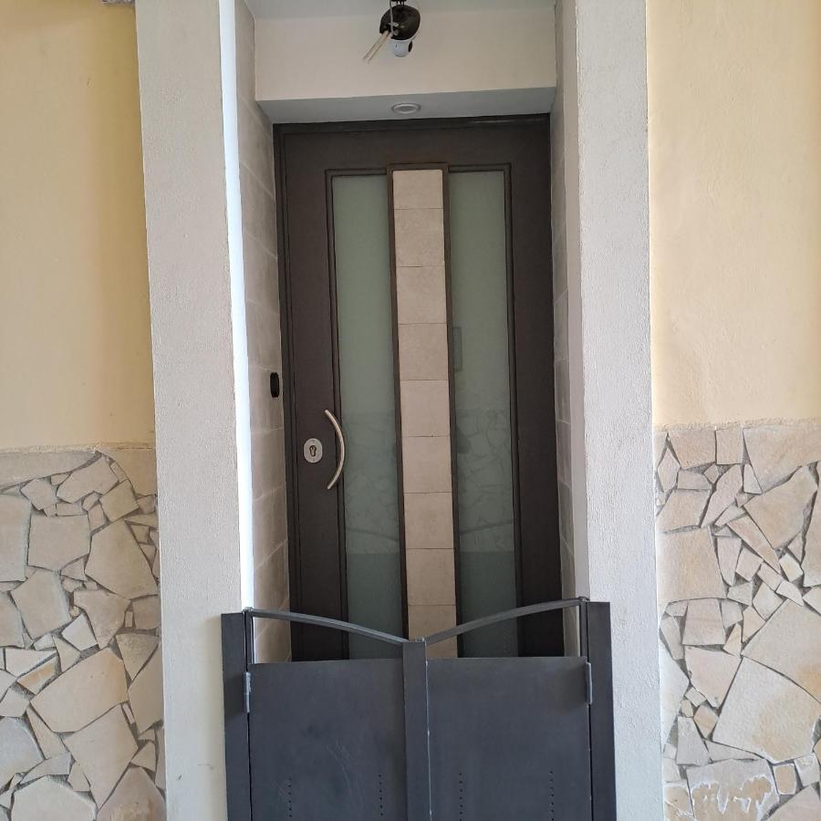 Suite Holiday House Bonaccorso Catania Bagian luar foto